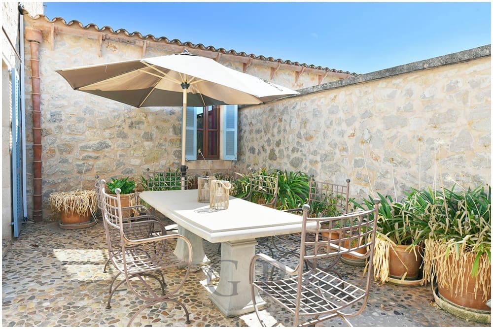 5 bedroom Finca/Country House for sale in Colonia de Sant Pere / Colonia de San Pedro with pool garage - € 4,795,000 (Ref: 10130410)