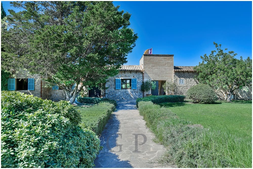 5 bedroom Finca/Country House for sale in Colonia de Sant Pere / Colonia de San Pedro with pool garage - € 4,795,000 (Ref: 10130410)