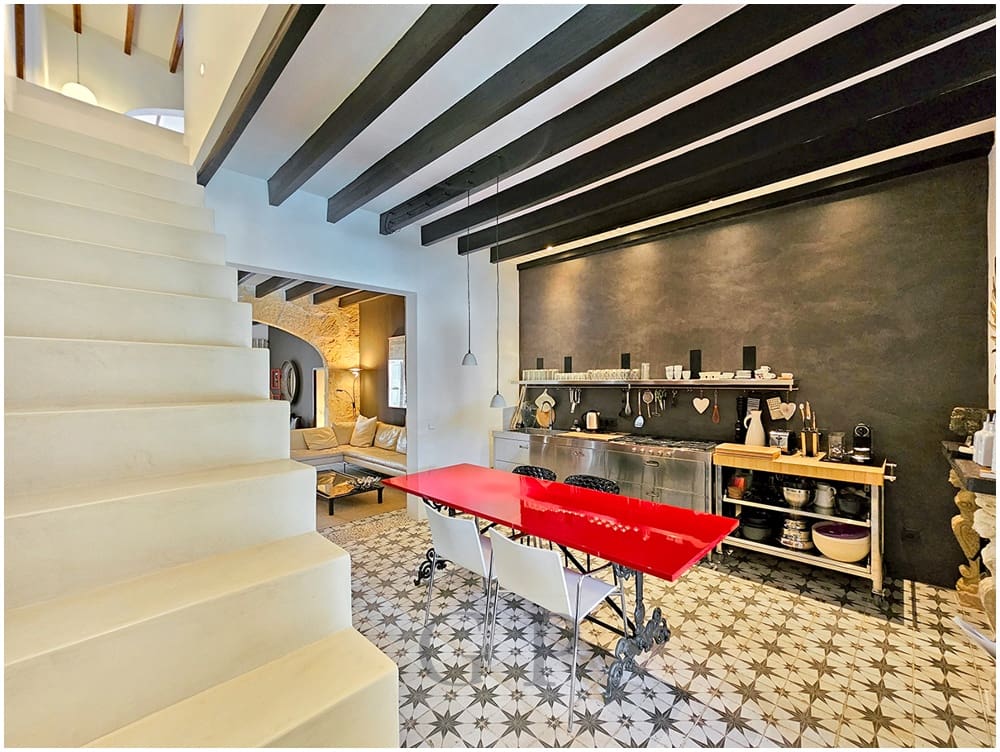 3 bedroom Townhouse for sale in Capdepera with pool - € 1,800,000 (Ref: 10167102)