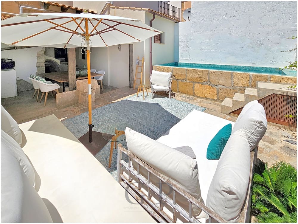 3 bedroom Townhouse for sale in Capdepera with pool - € 1,800,000 (Ref: 10167102)