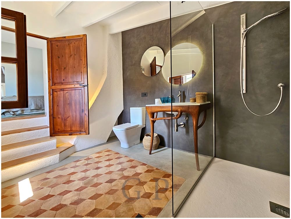 3 bedroom Townhouse for sale in Capdepera with pool - € 1,800,000 (Ref: 10167102)