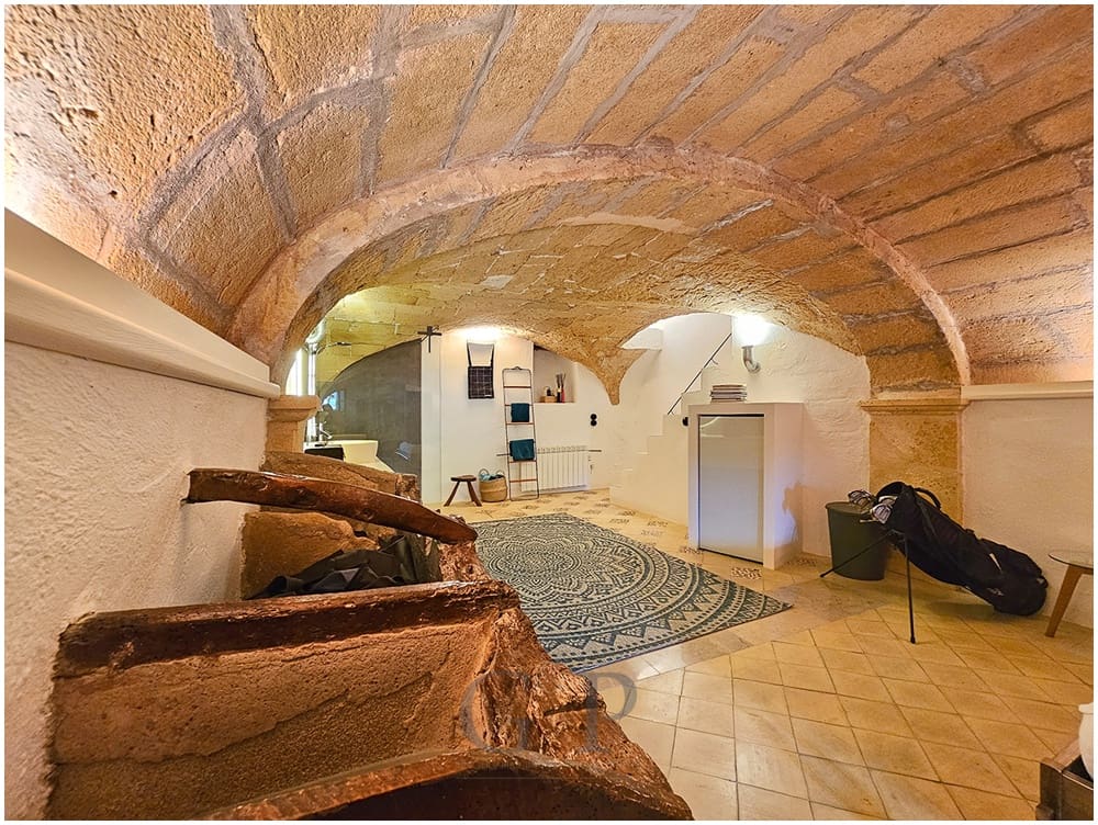 3 bedroom Townhouse for sale in Capdepera with pool - € 1,800,000 (Ref: 10167102)