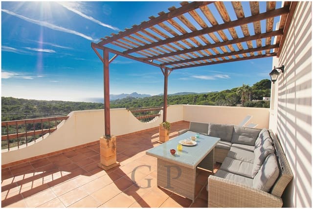 5 soveværelse Villa til salg i Cala Ratjada, Capdepera med swimmingpool - € 1.350.000 (Ref: 9552263)