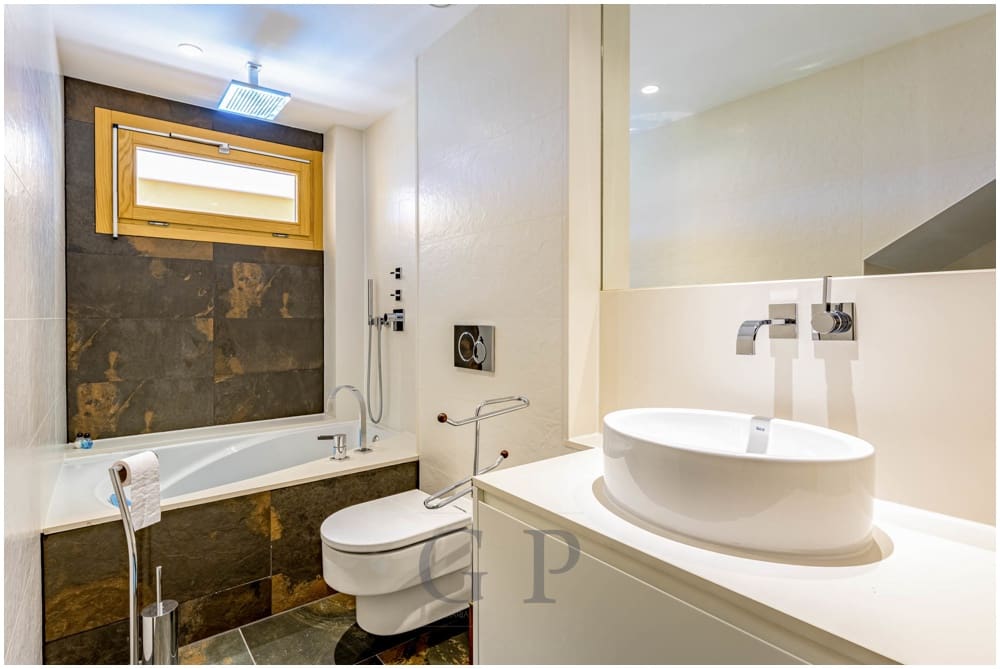 Chalet de 5 habitaciones en Cala Ratjada en venta con piscina - 3.900.000 € (Ref: 9552270)