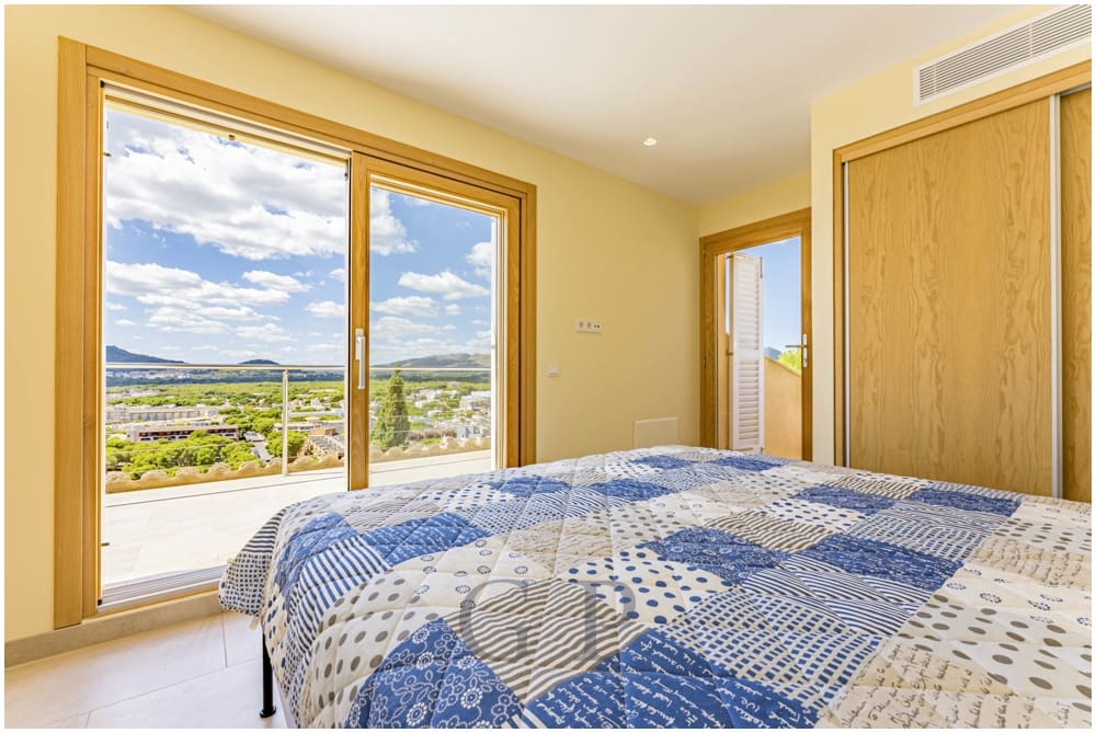 Chalet de 5 habitaciones en Cala Ratjada en venta con piscina - 3.900.000 € (Ref: 9552270)