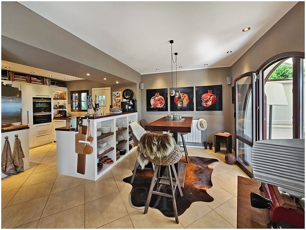 Chalet de 4 habitaciones en Canyamel en venta con piscina - 1.890.000 € (Ref: 9552275)