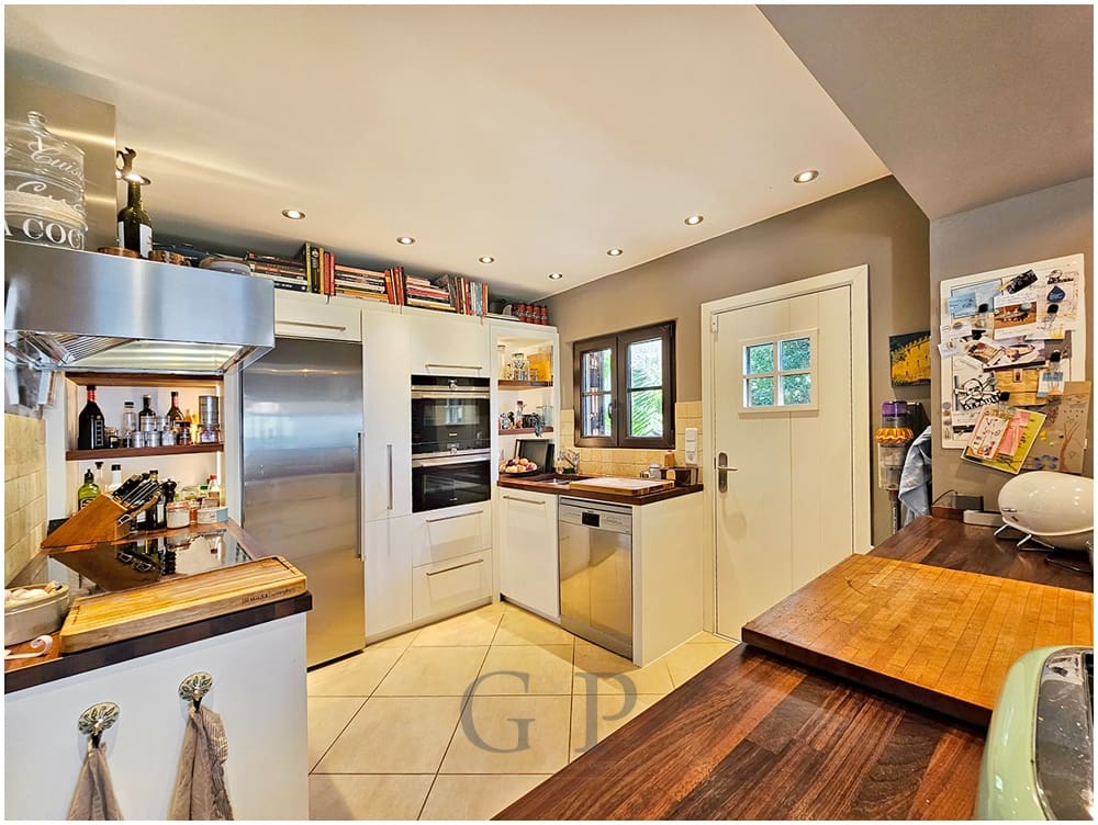 Chalet de 4 habitaciones en Canyamel en venta con piscina - 1.890.000 € (Ref: 9552275)