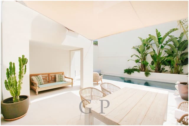 4 soveværelse Byhus til salg i Capdepera med swimmingpool - € 1.175.000 (Ref: 9552277)