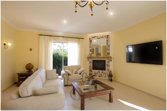 4 sypialnia Willa na sprzedaż w Sa Coma, Sant Llorenç des Cardassar z basenem - 1 690 000 € (Ref: 9552283)