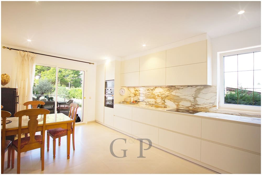 4 sypialnia Willa na sprzedaż w Sa Coma z basenem - 1 690 000 € (Ref: 9552283)