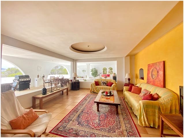 5 soveværelse Villa til salg i Cala Ratjada, Capdepera med swimmingpool - € 2.600.000 (Ref: 9552289)