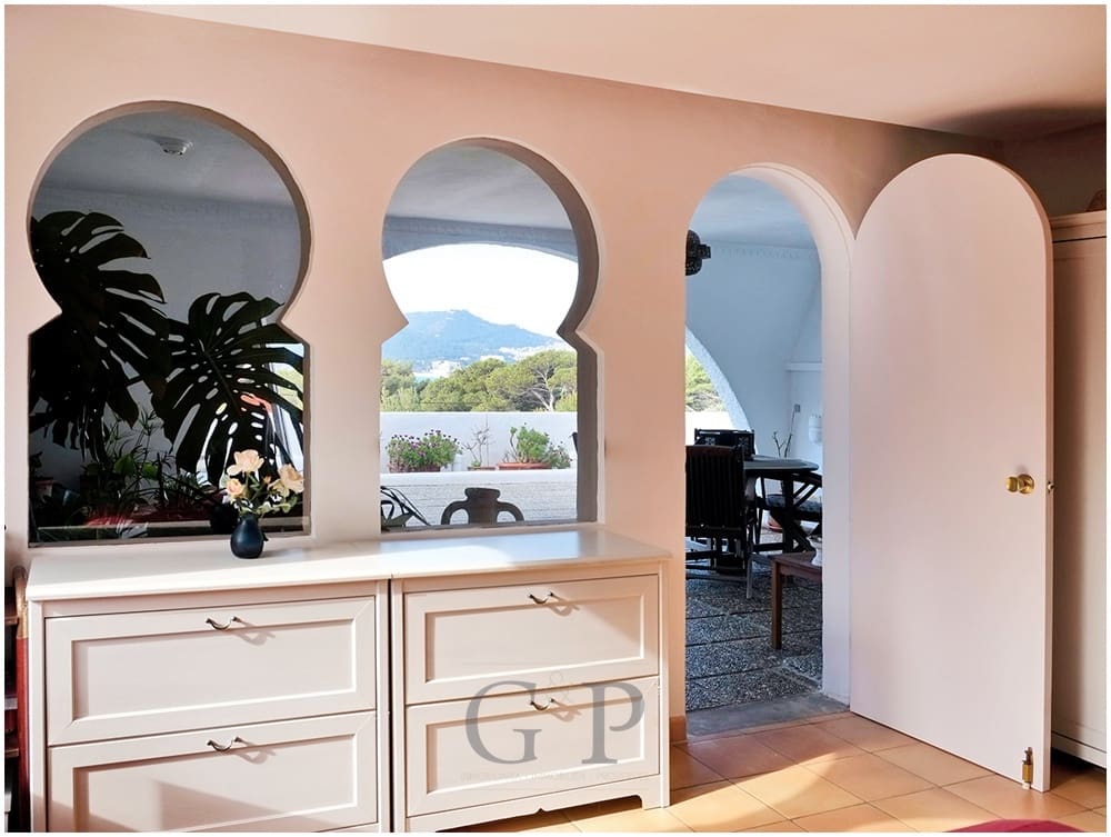 5 soverom Villa til salgs i Cala Ratjada med svømmebasseng - € 2 600 000 (Ref: 9552289)