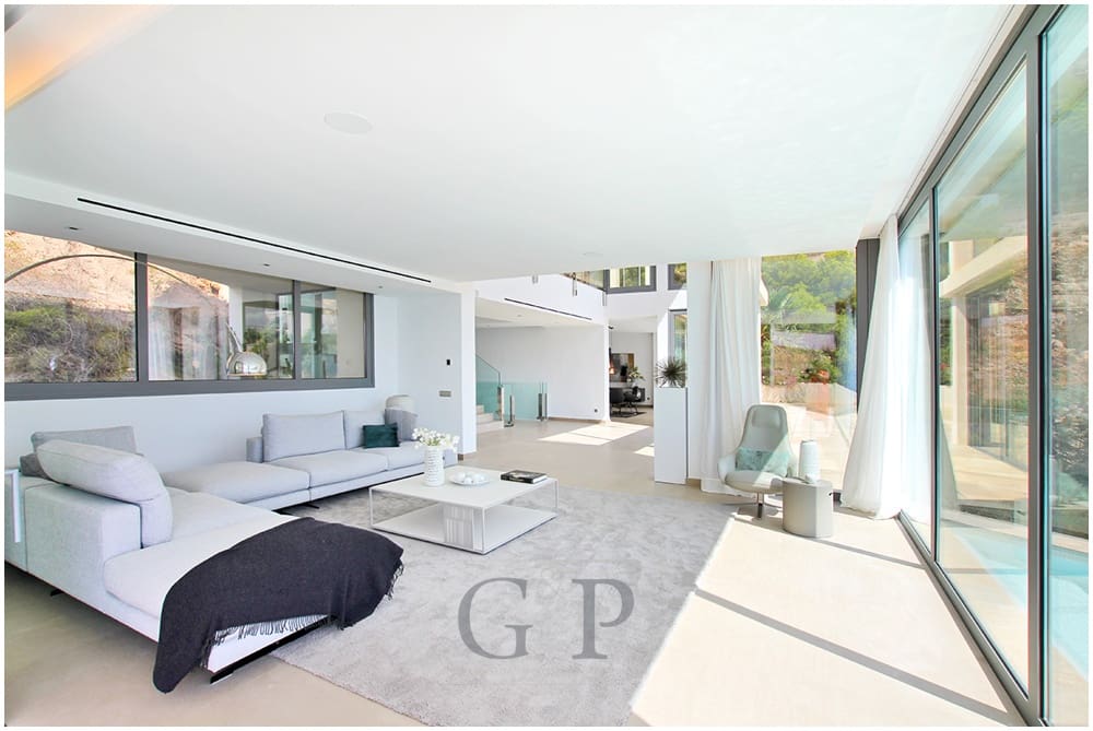 4 soveværelse Villa til salg i Canyamel med swimmingpool - € 3.995.000 (Ref: 9552291)