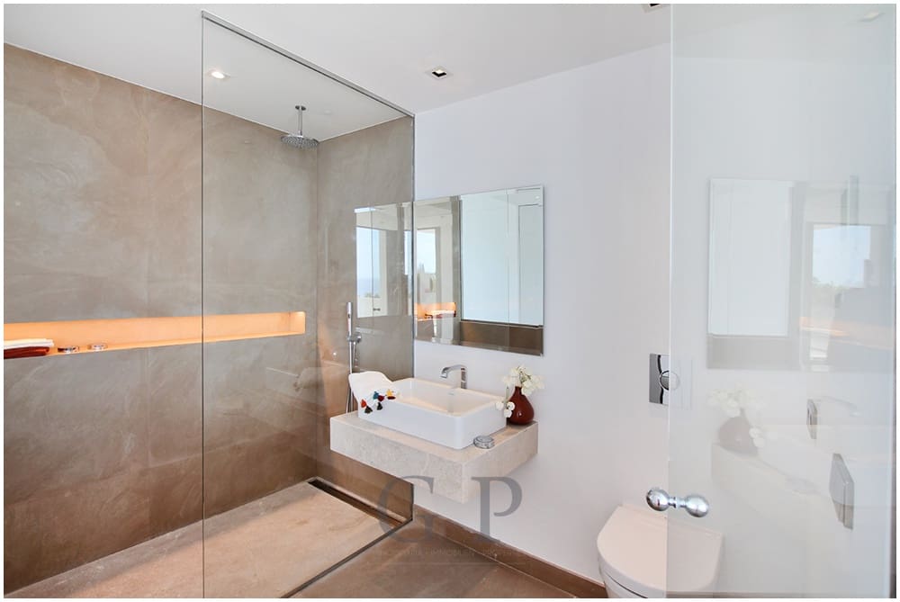 4 soveværelse Villa til salg i Canyamel med swimmingpool - € 3.995.000 (Ref: 9552291)