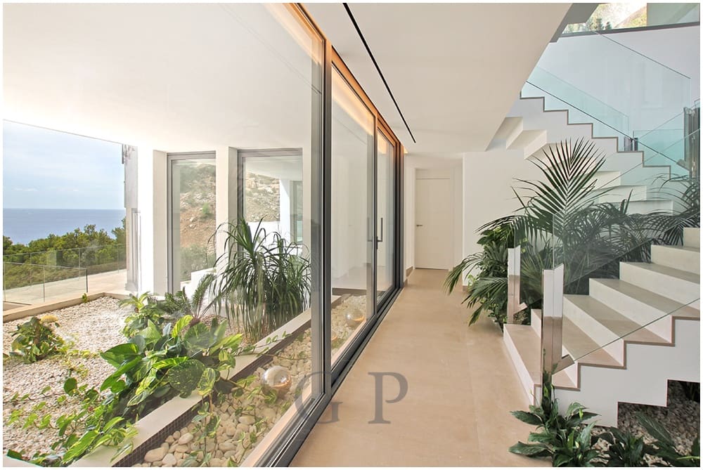 4 soveværelse Villa til salg i Canyamel med swimmingpool - € 3.995.000 (Ref: 9552291)