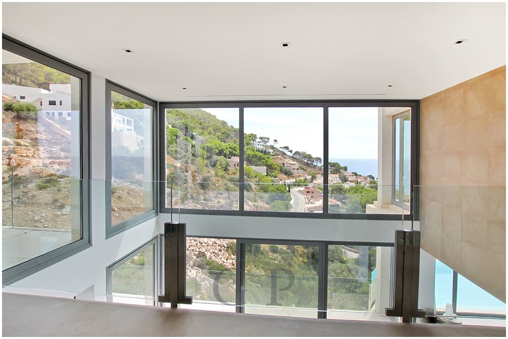 4 soveværelse Villa til salg i Canyamel med swimmingpool - € 3.995.000 (Ref: 9552291)