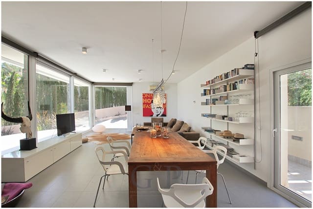 4 soveværelse Villa til salg i Canyamel, Capdepera med swimmingpool - € 1.249.000 (Ref: 9552294)