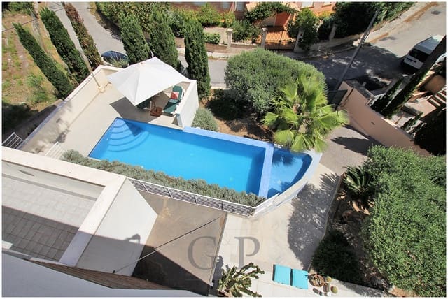 4 soveværelse Villa til salg i Canyamel, Capdepera med swimmingpool - € 1.249.000 (Ref: 9552294)