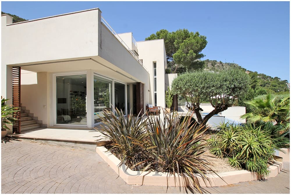 4 soveværelse Villa til salg i Canyamel med swimmingpool - € 1.249.000 (Ref: 9552294)