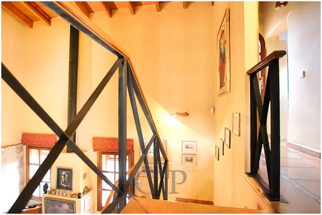 3 soveværelse Byhus til salg i Cala Ratjada, Capdepera med swimmingpool - € 695.000 (Ref: 9552297)