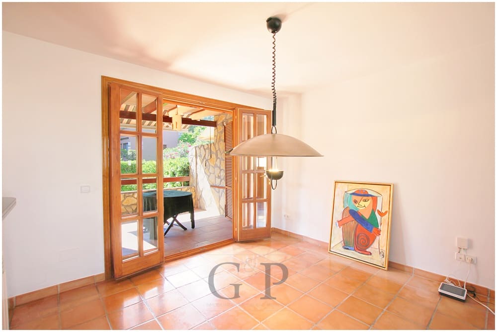 3 soveværelse Byhus til salg i Cala Ratjada med swimmingpool - € 695.000 (Ref: 9552297)