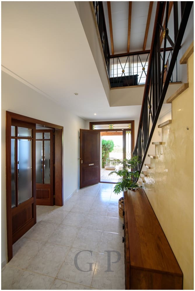 3 bedroom Villa for sale in Portocristo / Port de Manacor with pool - € 1,590,000 (Ref: 9552298)