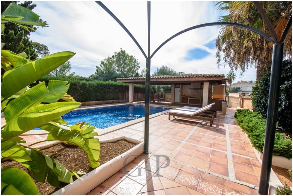 3 bedroom Villa for sale in Portocristo / Port de Manacor with pool - € 1,590,000 (Ref: 9552298)