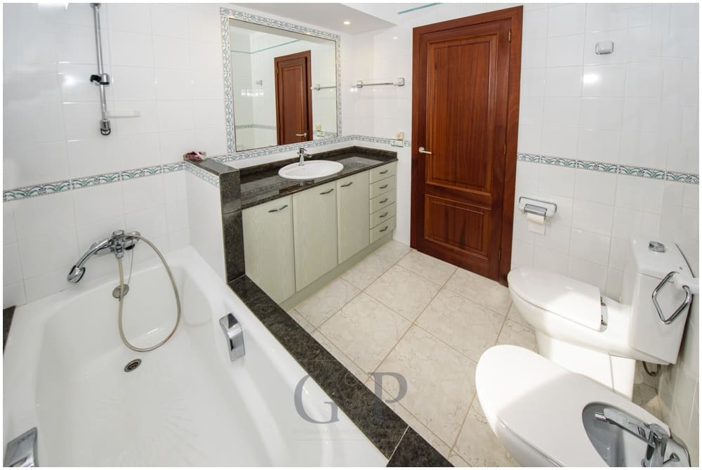 3 bedroom Villa for sale in Portocristo / Port de Manacor with pool - € 1,590,000 (Ref: 9552298)