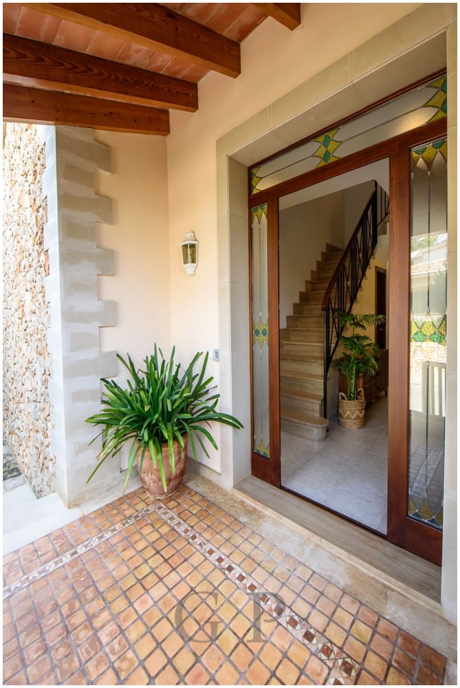 3 bedroom Villa for sale in Portocristo / Port de Manacor with pool - € 1,590,000 (Ref: 9552298)
