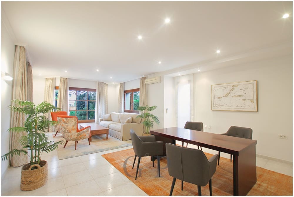 3 bedroom Villa for sale in Portocristo / Port de Manacor with pool - € 1,590,000 (Ref: 9552298)