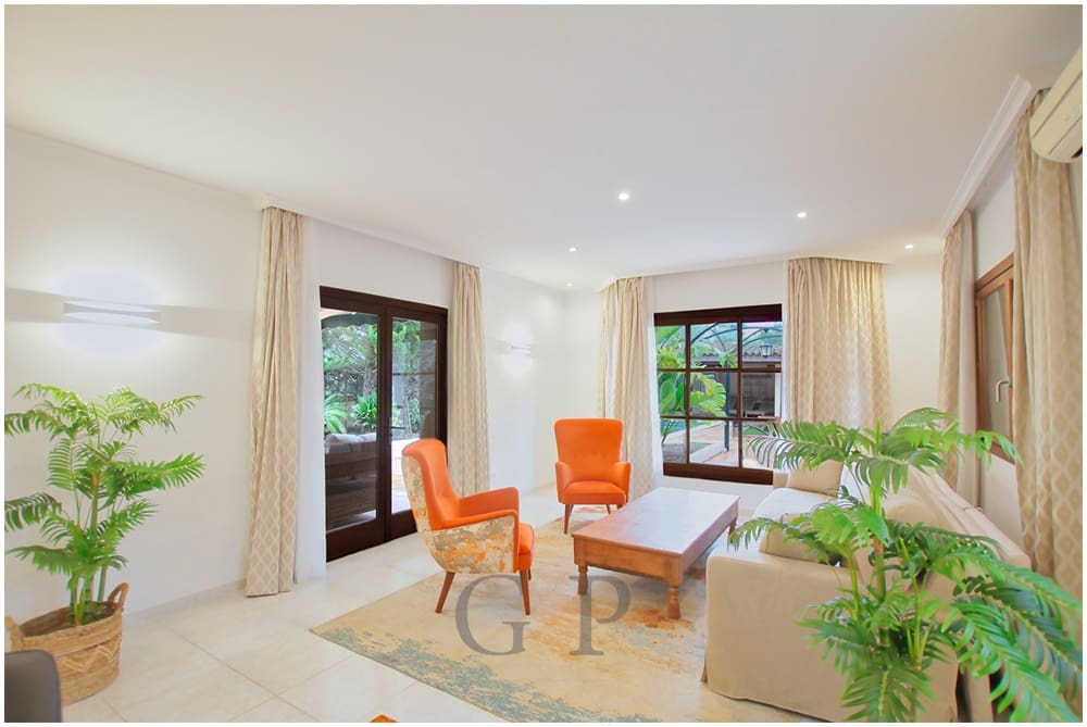 3 bedroom Villa for sale in Portocristo / Port de Manacor with pool - € 1,590,000 (Ref: 9552298)