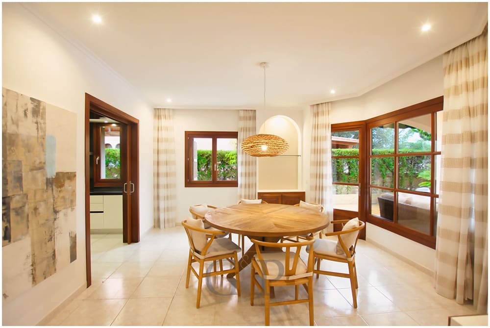 3 bedroom Villa for sale in Portocristo / Port de Manacor with pool - € 1,590,000 (Ref: 9552298)