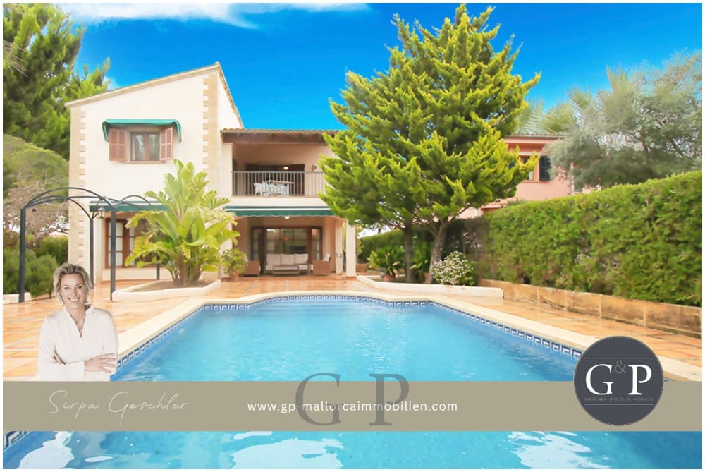 3 bedroom Villa for sale in Portocristo / Port de Manacor with pool - € 1,590,000 (Ref: 9552298)