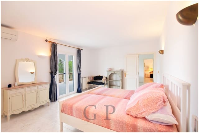 3 bedroom Villa for sale in Canyamel, Capdepera with pool - € 1,290,000 (Ref: 9552299)