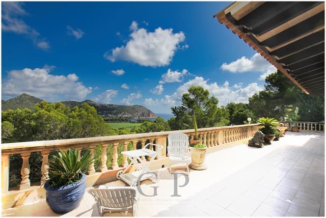 3 bedroom Villa for sale in Canyamel, Capdepera with pool - € 1,290,000 (Ref: 9552299)