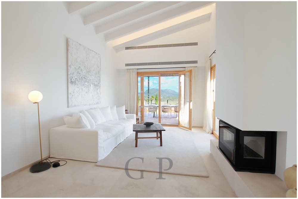 4 bedroom Finca/Country House for sale in Sant Llorenc des Cardassar with pool - € 2,690,000 (Ref: 9571942)