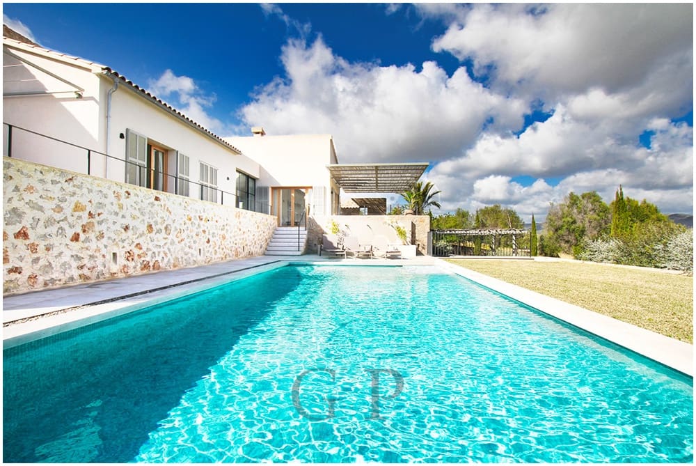 4 bedroom Finca/Country House for sale in Sant Llorenc des Cardassar with pool - € 2,690,000 (Ref: 9571942)