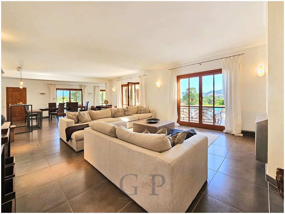 5 chambre Finca/Maison de Campagne à vendre à Capdepera avec piscine - 2 980 000 € (Ref: 9580263)