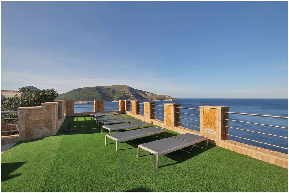 6 bedroom Villa for sale in Cala Ratjada with pool - € 1,870,000 (Ref: 9598199)