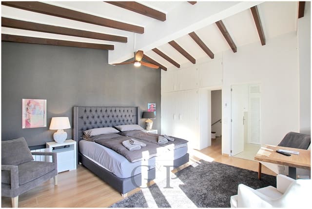 6 Zimmer Villa zu verkaufen in Cala Ratjada, Capdepera mit Pool - 1.870.000 € (Ref: 9598199)