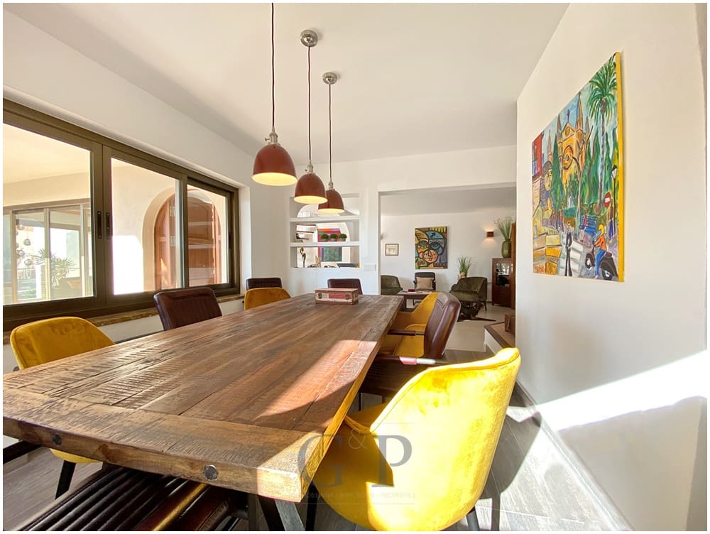 6 bedroom Villa for sale in Cala Ratjada with pool - € 1,870,000 (Ref: 9598199)