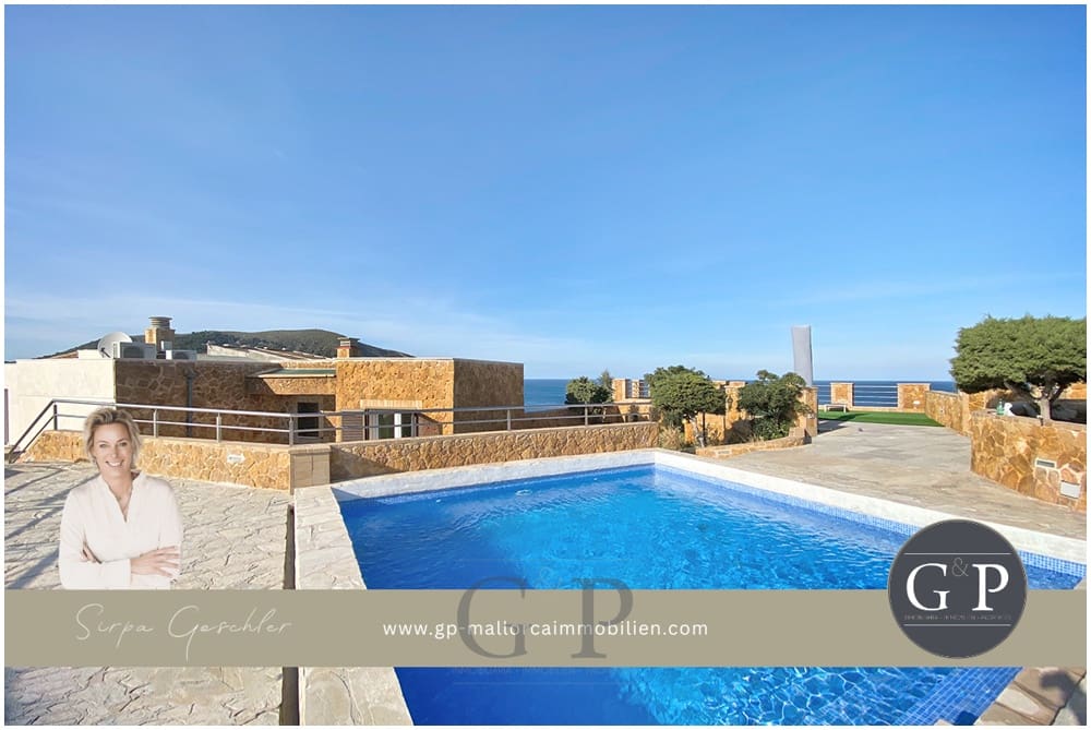6 bedroom Villa for sale in Cala Ratjada with pool - € 1,870,000 (Ref: 9598199)