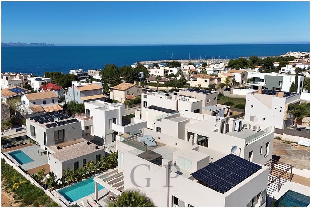 3 bedroom Townhouse for sale in Colonia de Sant Pere / Colonia de San Pedro with pool - € 1,775,000 (Ref: 9700353)