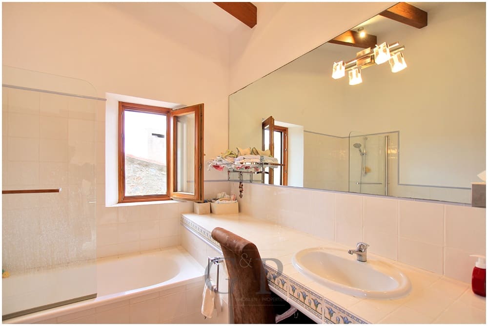 3 sovrum Finca/Hus på landet till salu i Son Servera med pool - 1 980 000 € (Ref: 9761391)