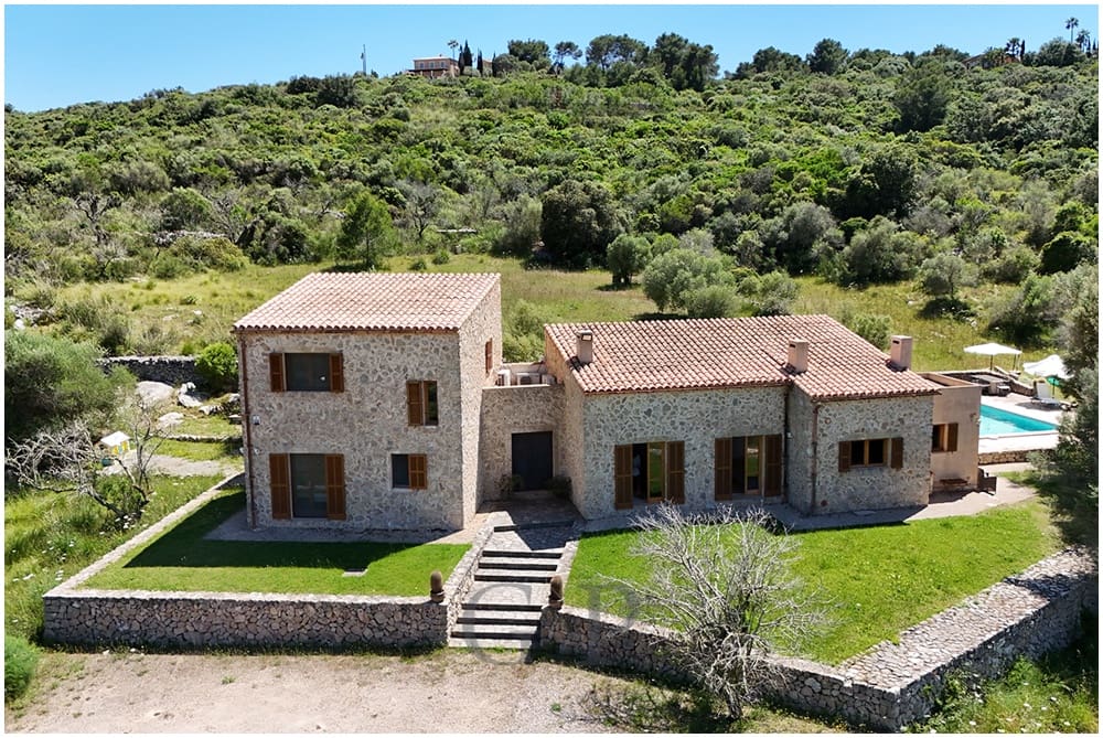 3 bedroom Finca/Country House for sale in Son Servera with pool - € 1,980,000 (Ref: 9761391)