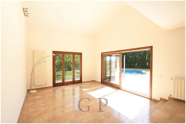 3 bedroom Finca/Country House for rent in Artà with pool garage - € 3,200 (Ref: 9823599)