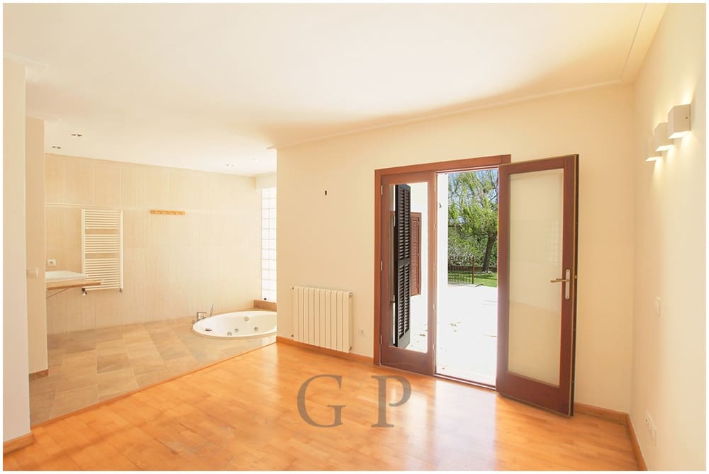 3 bedroom Finca/Country House for rent in Arta with pool garage - € 3,200 (Ref: 9823599)