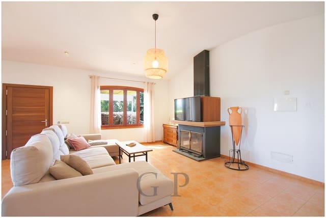 3 sypialnia Finka/Dom wiejski na sprzedaż w Manacor z basenem - 780 000 € (Ref: 9850501)