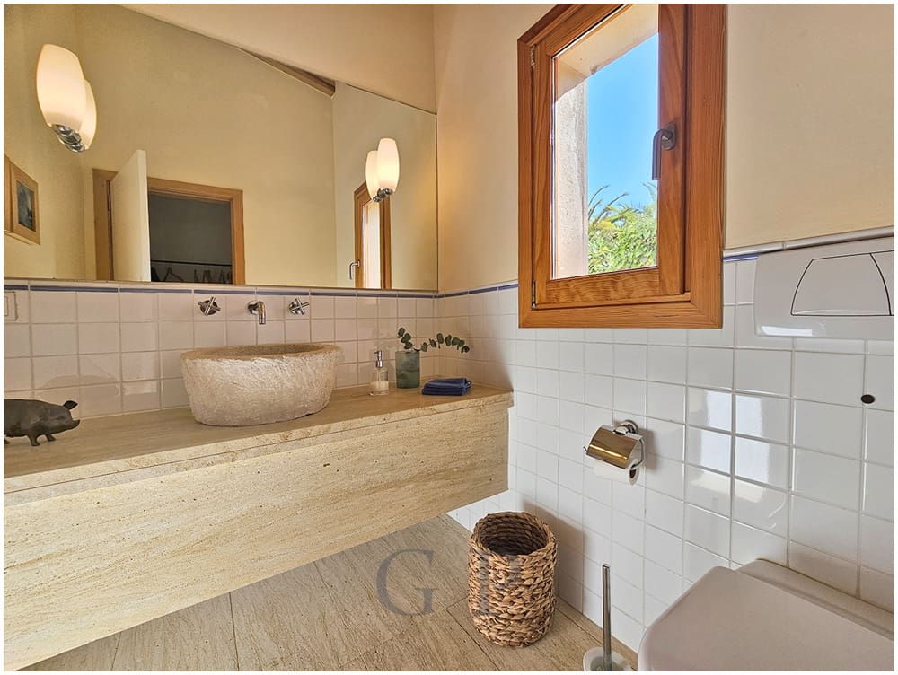 4 soverom Villa til salgs i Costa de los Pinos med svømmebasseng - € 3 300 000 (Ref: 9853026)