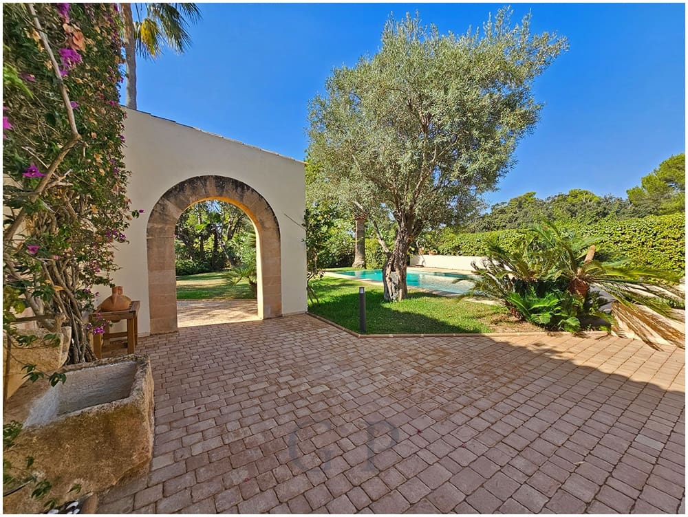 4 soverom Villa til salgs i Costa de los Pinos med svømmebasseng - € 3 300 000 (Ref: 9853026)